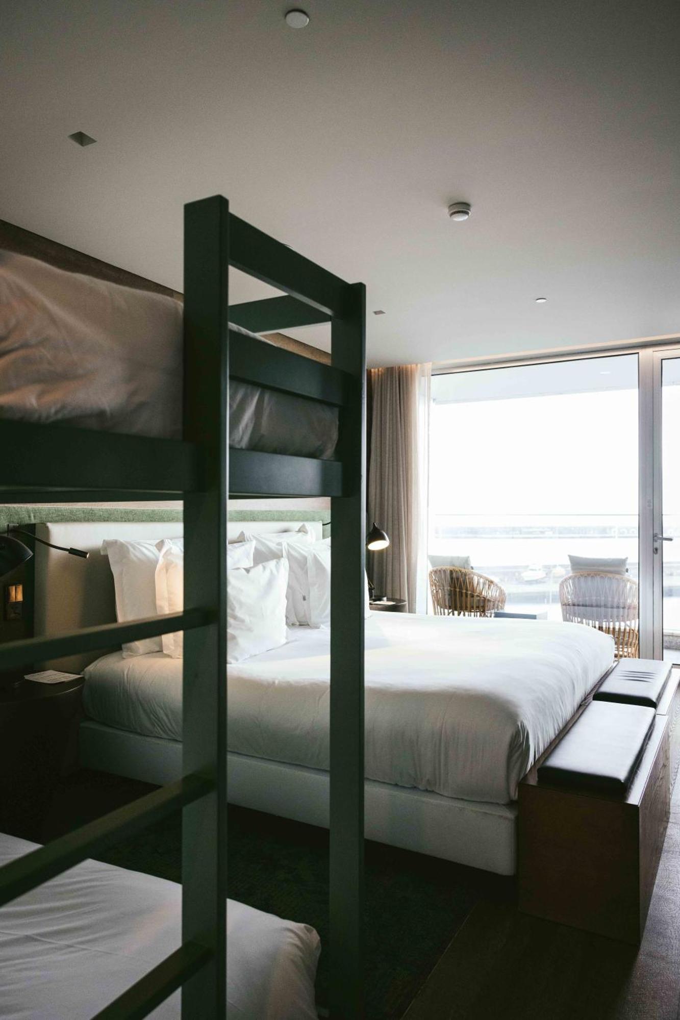 فندق ازور Ponta Delgada المظهر الخارجي الصورة A room at the hotel