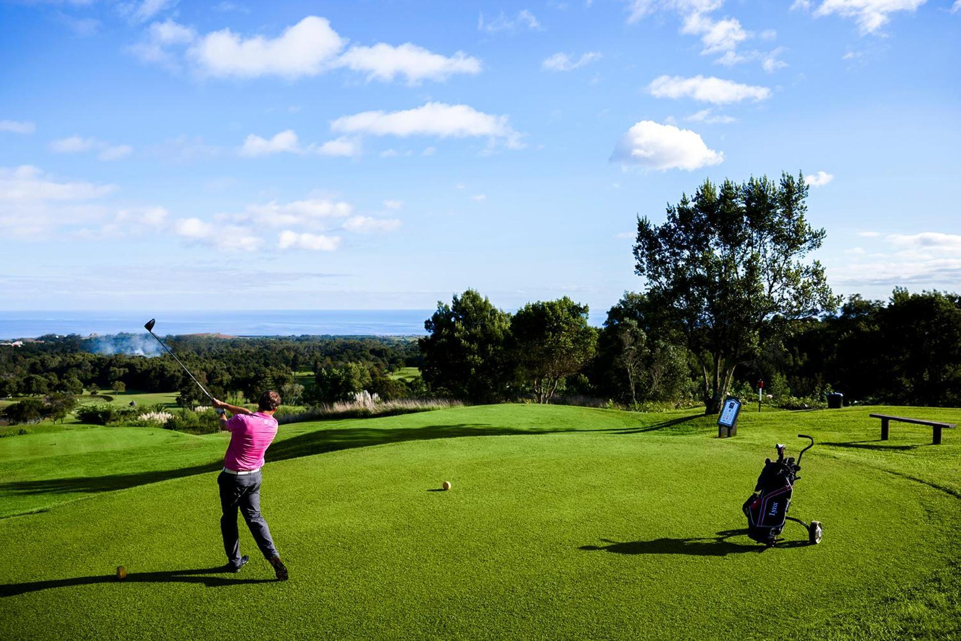 فندق ازور Ponta Delgada المظهر الخارجي الصورة Golf course in Mallorca