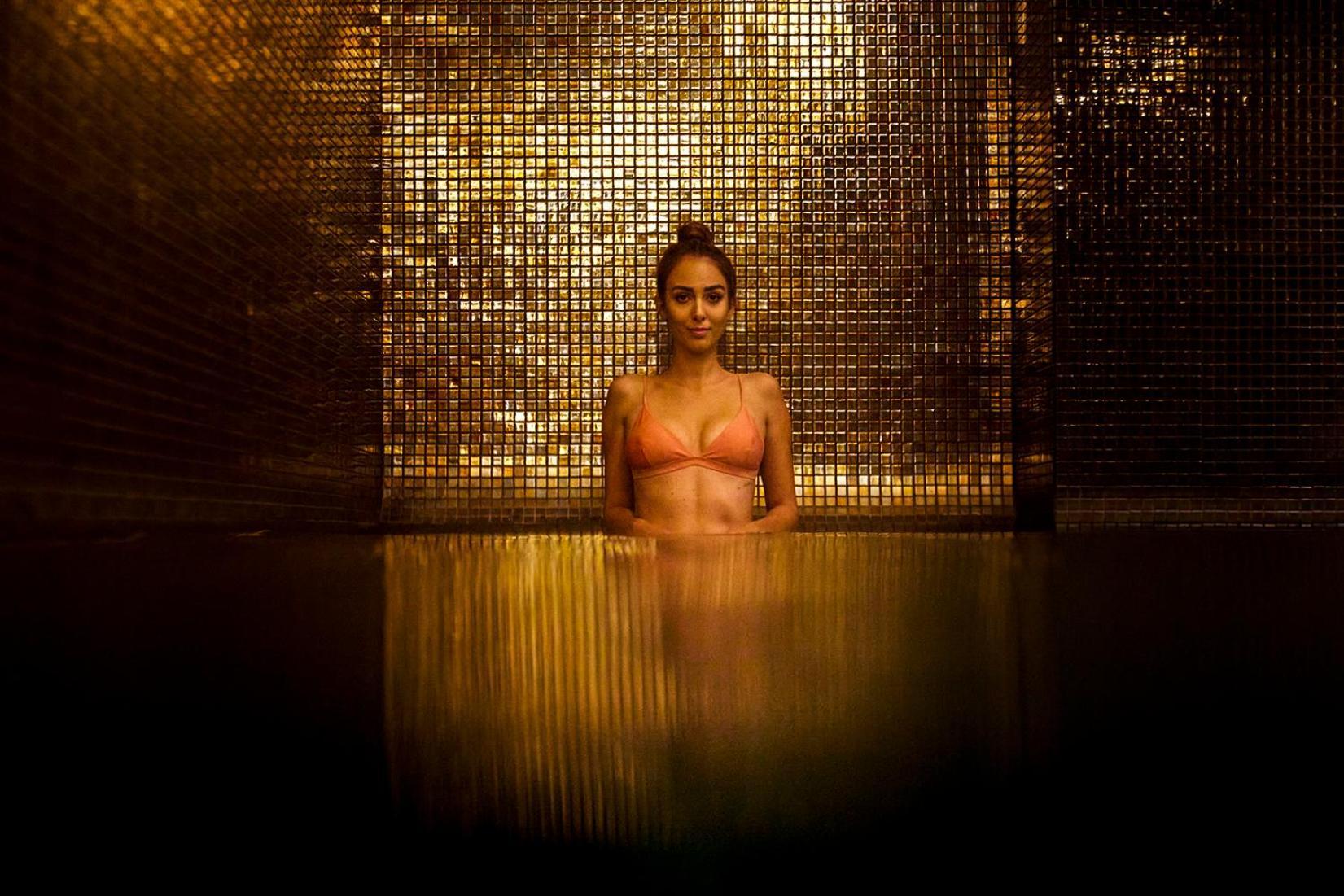 فندق ازور Ponta Delgada المظهر الخارجي الصورة A woman in a Turkish bath