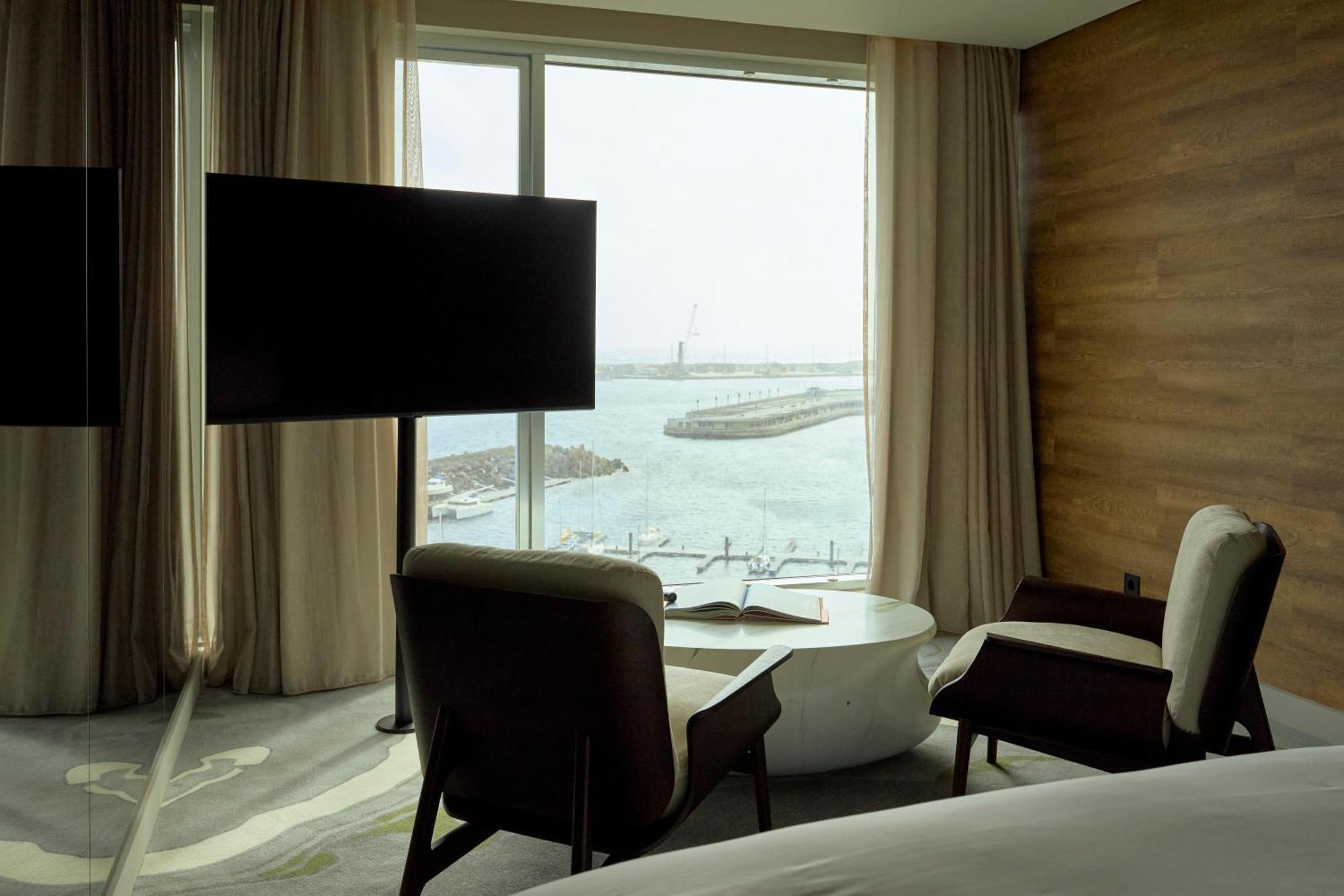 فندق ازور Ponta Delgada المظهر الخارجي الصورة A room at the hotel